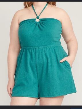 Old Navy Textured O Ring Halter Romper